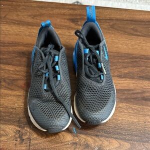 Nike Kids Black and Blue Mesh Sneakers